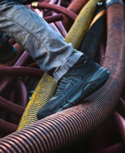 Keen Men's Kansas City Waterproof Mid (Carbon-Fiber Toe) | Black/Gun Metal 14 Keen Men's Kansas City Waterproof Mid (Carbon-Fiber Toe) | Black/Gun Metal -Keen 1025695 PDP LeftImage