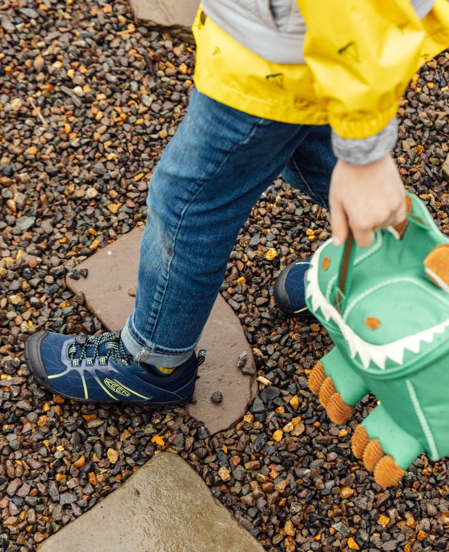 Keen Big Kids' Chandler 2 CNX Sneaker | Black Iris/Evening Primrose 9 Keen Big Kids' Chandler 2 CNX Sneaker | Black Iris/Evening Primrose - Image 7