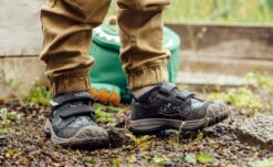 Keen Little Kids' Speed Hound | Black/Camo 13 Keen Little Kids' Speed Hound | Black/Camo -Keen KidsSpeedHoundPDPLifestyle1Kids1026194 a51300a6 45df 4287 a328 f3d8d5706936