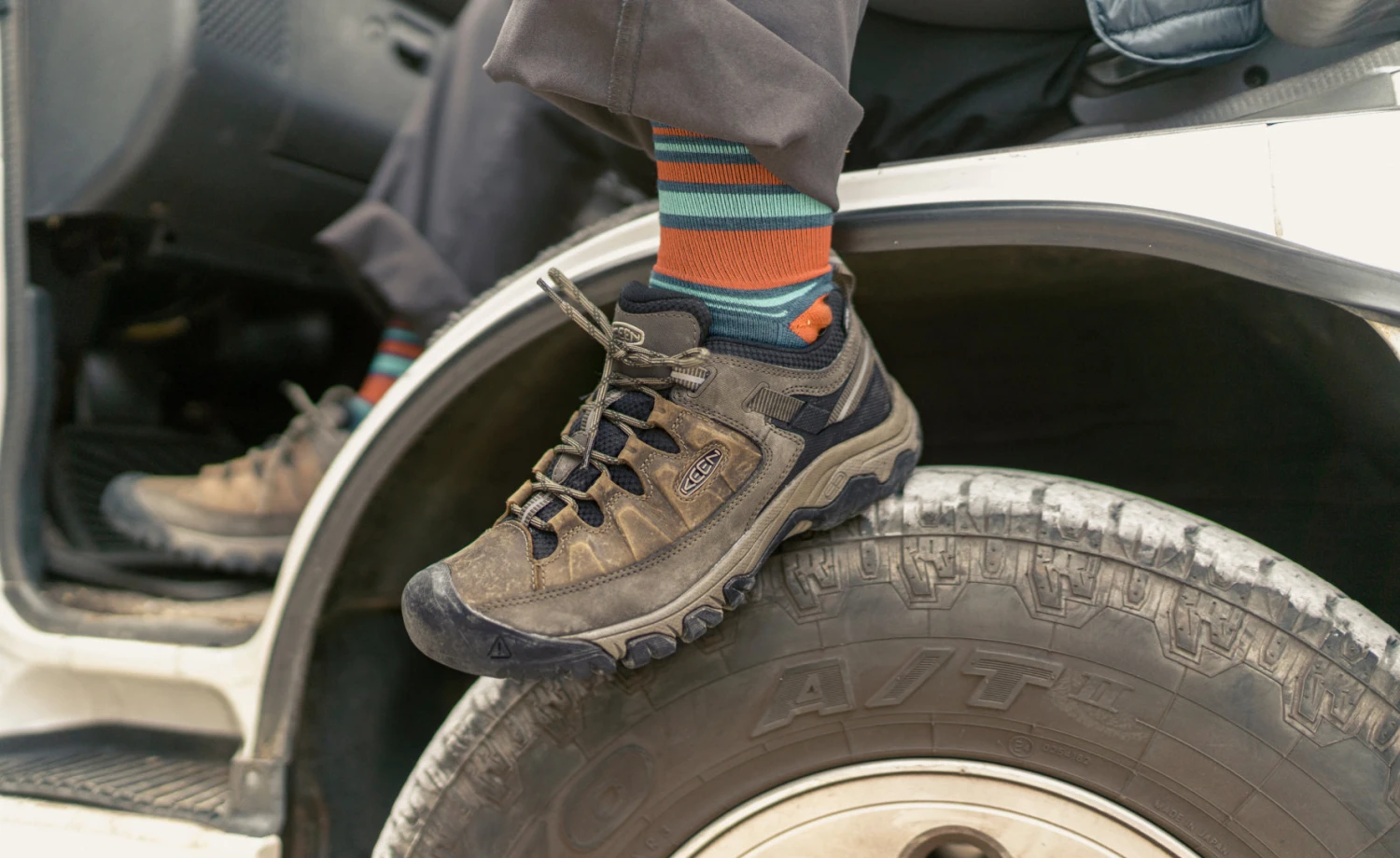 Keen Men's Targhee III Waterproof | Black Olive/Golden Brown 7 Keen Men's Targhee III Waterproof | Black Olive/Golden Brown - Image 5