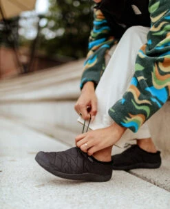 Keen Women's Howser III Slide | Light Gray Wool/Vapor -Keen WHowserIIISlideLifestylePDPLeft b9f1873c cb97 437f aafb 80ff8b5af899