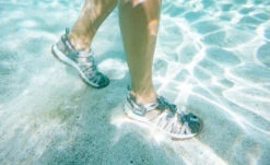 Keen Women's Whisper | Red Dahlia 17 Keen Women's Whisper | Red Dahlia -Keen WhisperLifestylePDPDoublewide 7abec0db 1a4f 4224 8943 f800b1f7dfef