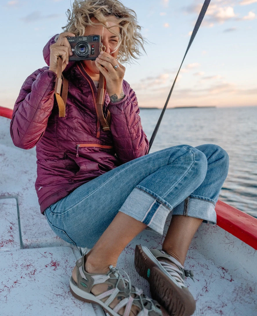 Keen Women's Whisper | Red Dahlia 11 Keen Women's Whisper | Red Dahlia - Image 9